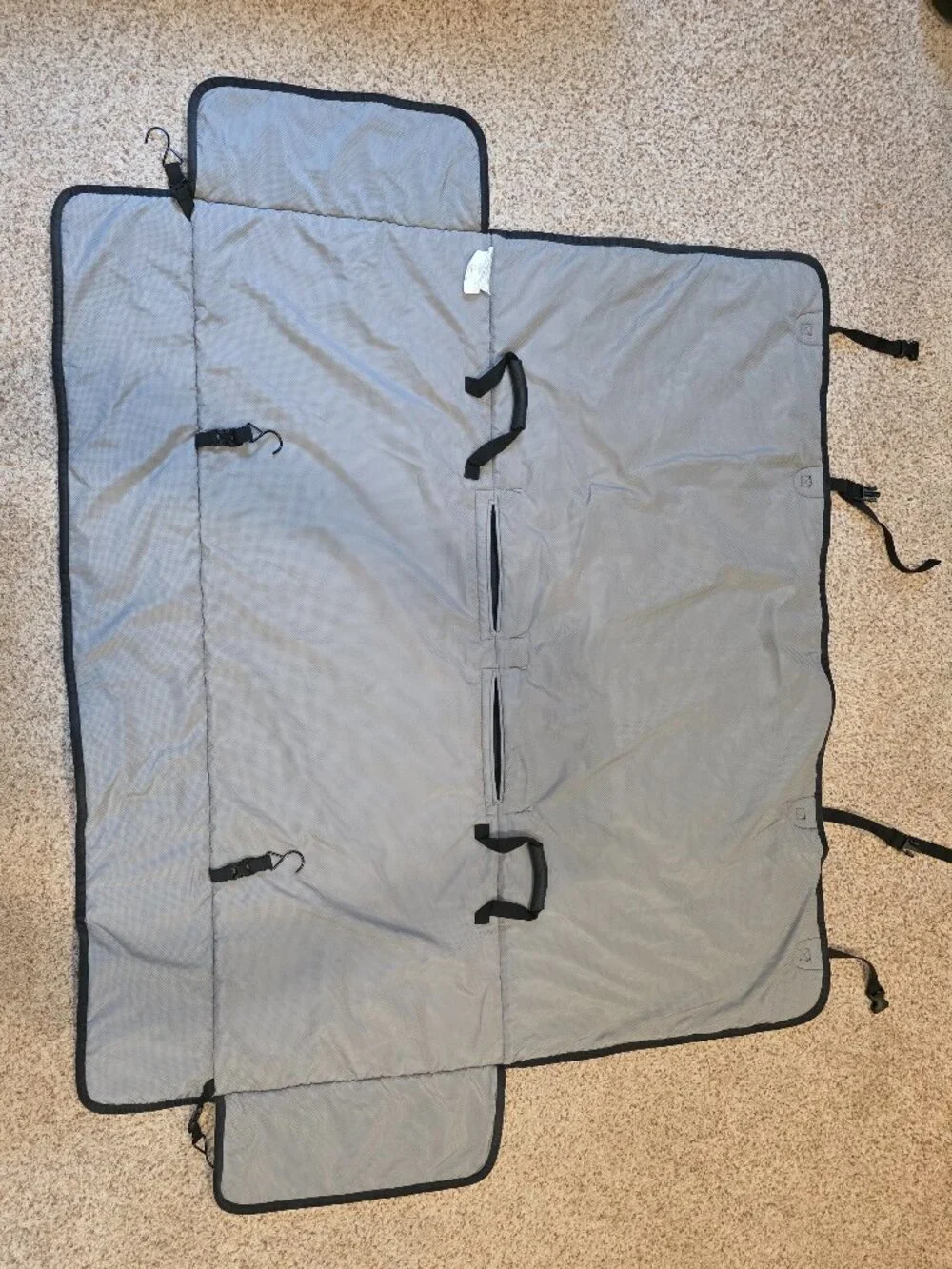 Orvis Grip-Tight® Quilted Hose-Off Backseat Protector, EUC